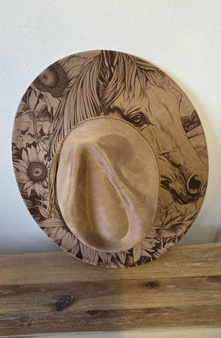 Horse and Sunflowers Burned Hat, Floral Burned cowgirl Cowboy Hat: Engraved Suede/Felt Boho Fedora, Felt Wide brim hat Western Hat Festivals