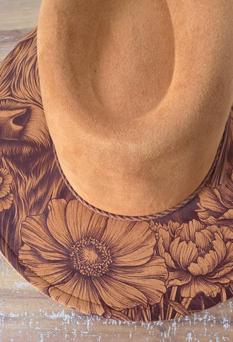 Highland Cow and flowers Burned Hat, Halloween, cow and flowers Burned cowgirl Cowboy Hat: Engraved Suede/Felt Boho Fedora, Wide brim hat