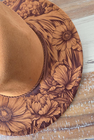 Highland Cow and flowers Burned Hat, Halloween, cow and flowers Burned cowgirl Cowboy Hat: Engraved Suede/Felt Boho Fedora, Wide brim hat