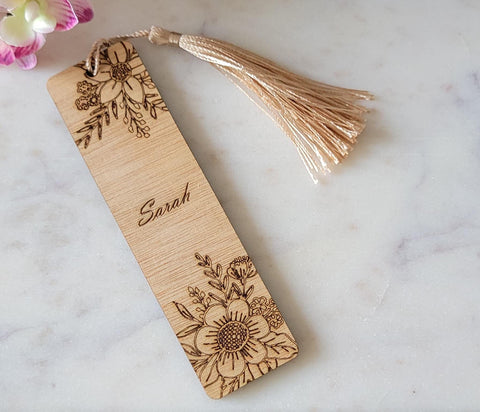 Wild flowers Wooden Personalized Bookmark, Gifts For Teacher, Custom wood Bookmark, Gifts For Readers, Gift For Women, mom, sister, aunty