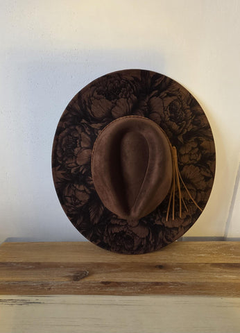 Peony Bloom Burned Hat, Peonies Floral Burned Wildflower Cowboy Hat: Engraved Suede/Felt Boho Fedora, Felt Wide brim hat Western Hat