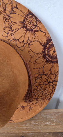 Dahlias Burned Hat, cowgirl Burned flowers Cowboy Hat: Engraved Suede/Felt Boho Fedora, Felt Wide brim hat Western Hat Festivals