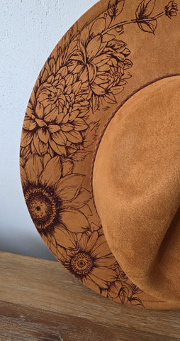 Dahlias Burned Hat, cowgirl Burned flowers Cowboy Hat: Engraved Suede/Felt Boho Fedora, Felt Wide brim hat Western Hat Festivals