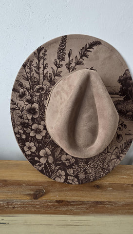 Wild meadow Burned Hat, Floral Cowboy Hat. Burned Cowboy Hat: Engraved Suede/Felt Boho Fedora, Felt Wide brim hat Western Hat Festivals