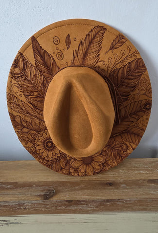 Boho feathers Burned Hat, cowgirl Burned Cowboy Hat: Engraved Suede/Felt Boho Fedora, Felt Wide brim hat Western Hat Festivals