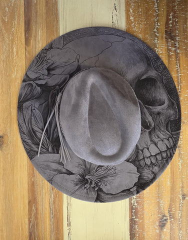 Skull and flowers Burned Hat, Floral Cowboy Hat. Burned Cowboy Hat: Engraved Suede/Felt Boho Fedora, Wide brim hat Western Hat Festivals