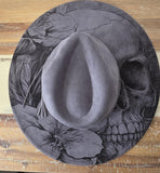 Skull and flowers Burned Hat, Floral Cowboy Hat. Burned Cowboy Hat: Engraved Suede/Felt Boho Fedora, Wide brim hat Western Hat Festivals
