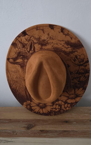 Fox in a meadow Burned Hat, Floral Burned cowgirl Cowboy Hat: Engraved Suede/Felt Boho Fedora, Felt Wide brim hat Western Hat Festivals