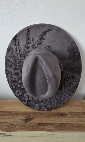 Wild meadow Burned Hat, Floral Cowboy Hat. Burned Cowboy Hat: Engraved Suede/Felt Boho Fedora, Felt Wide brim hat Western Hat Festivals